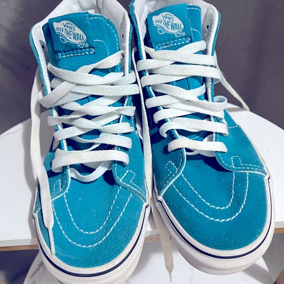 Vans - Picture 5 of 6